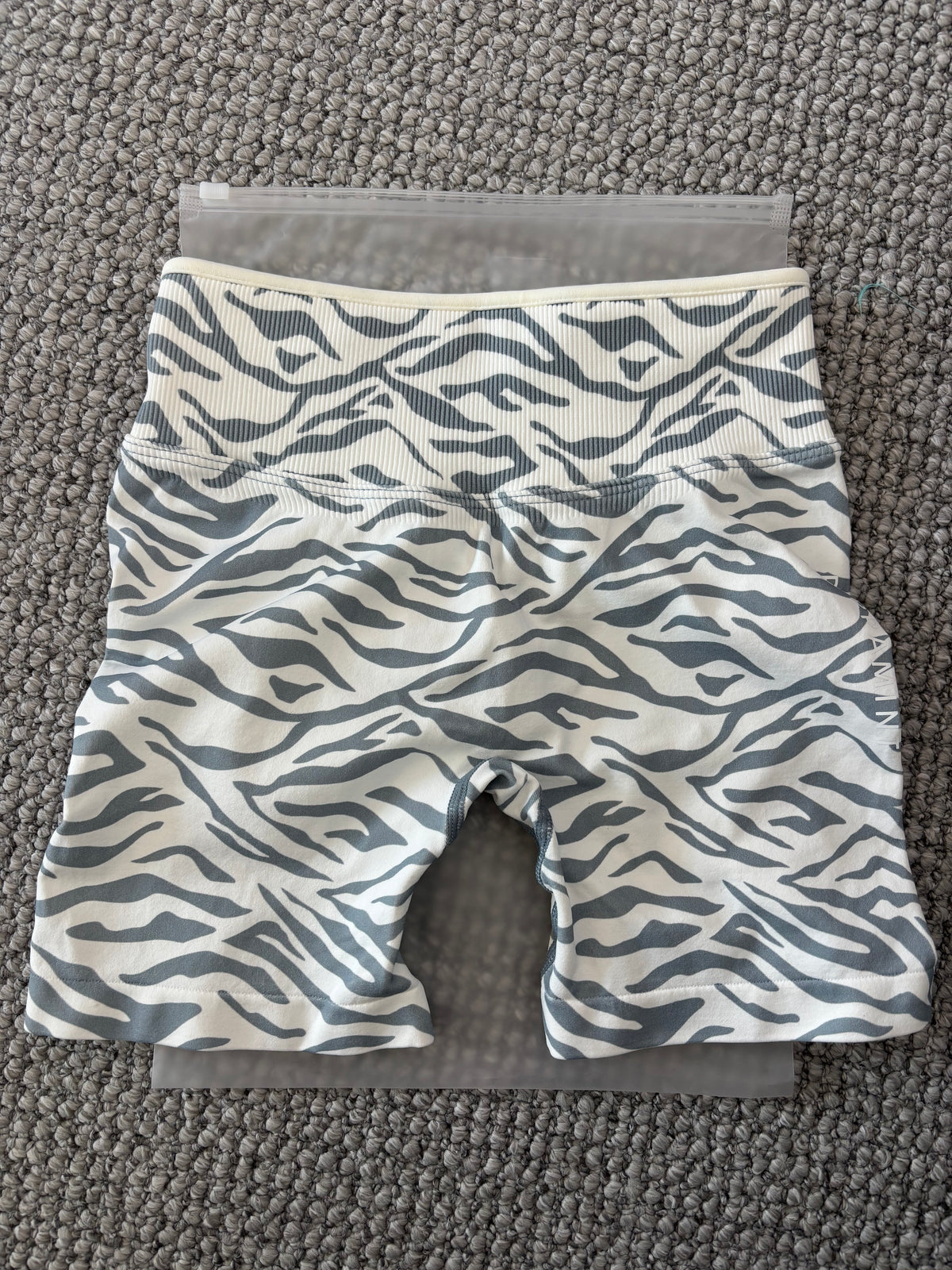 Assentuate Shorts - White Zebra