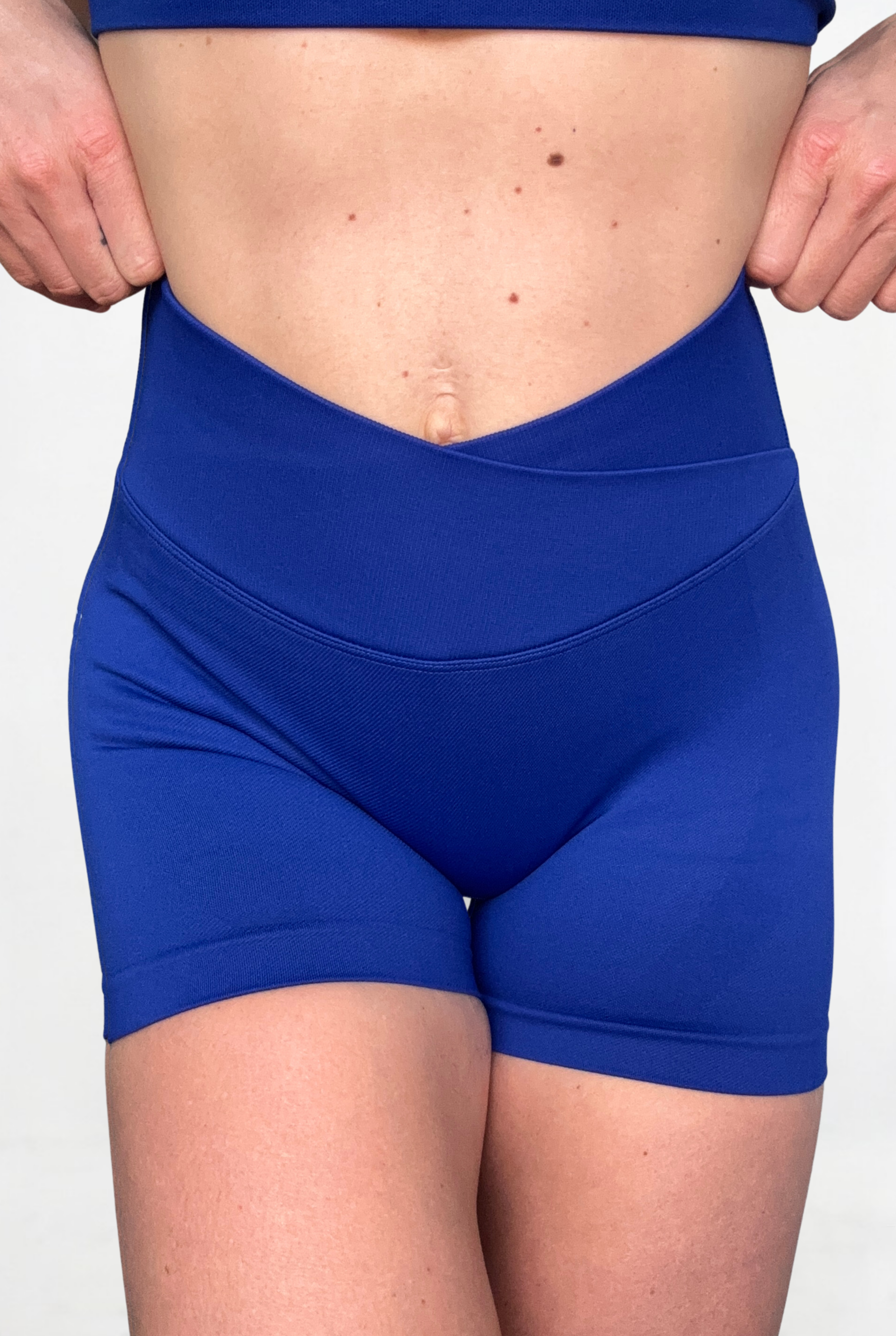 Plump It Up Short V Front - Magic Blue
