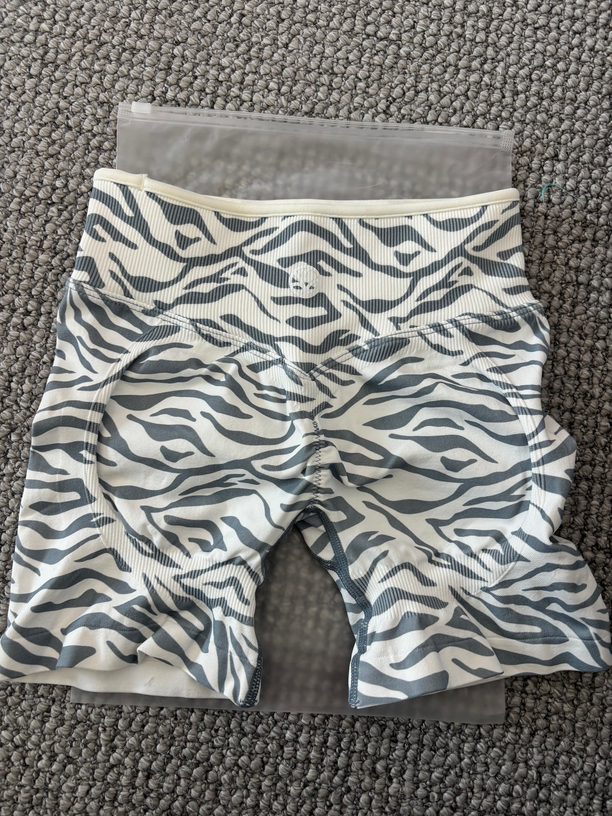 Assentuate Shorts - White Zebra