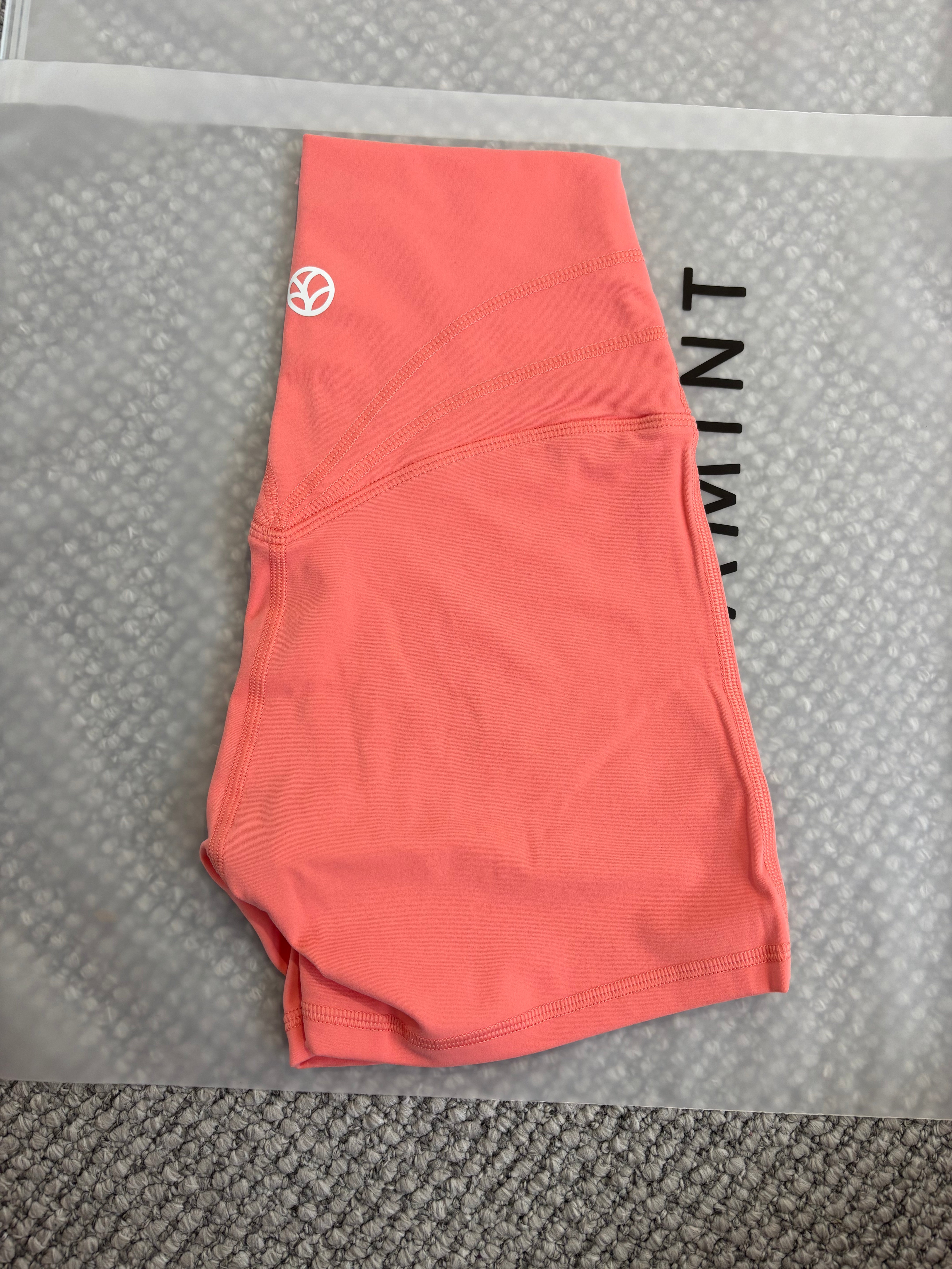 Liberate Shorts - Coral - XS
