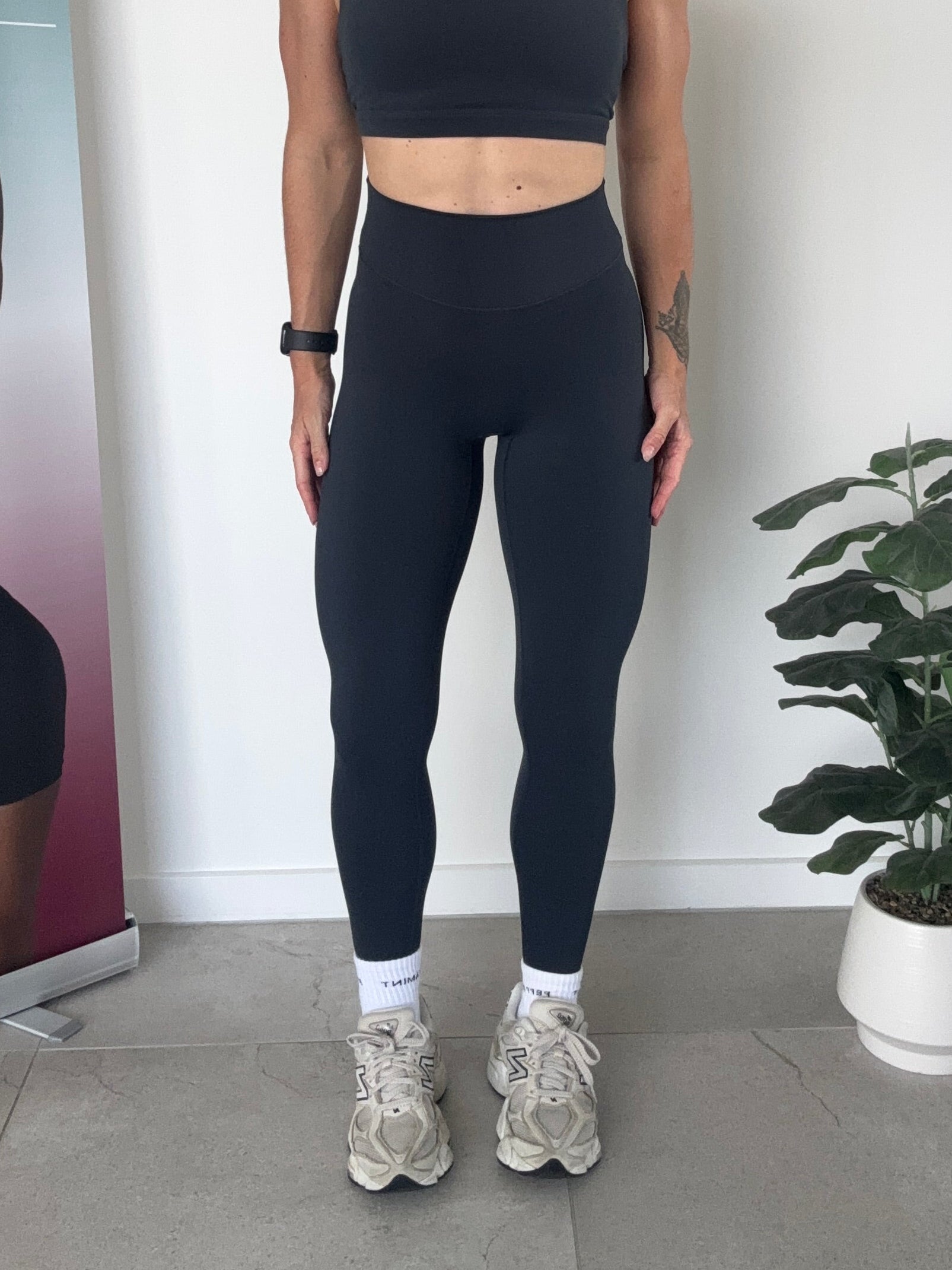 Embody Tights - Blueberry - Size S