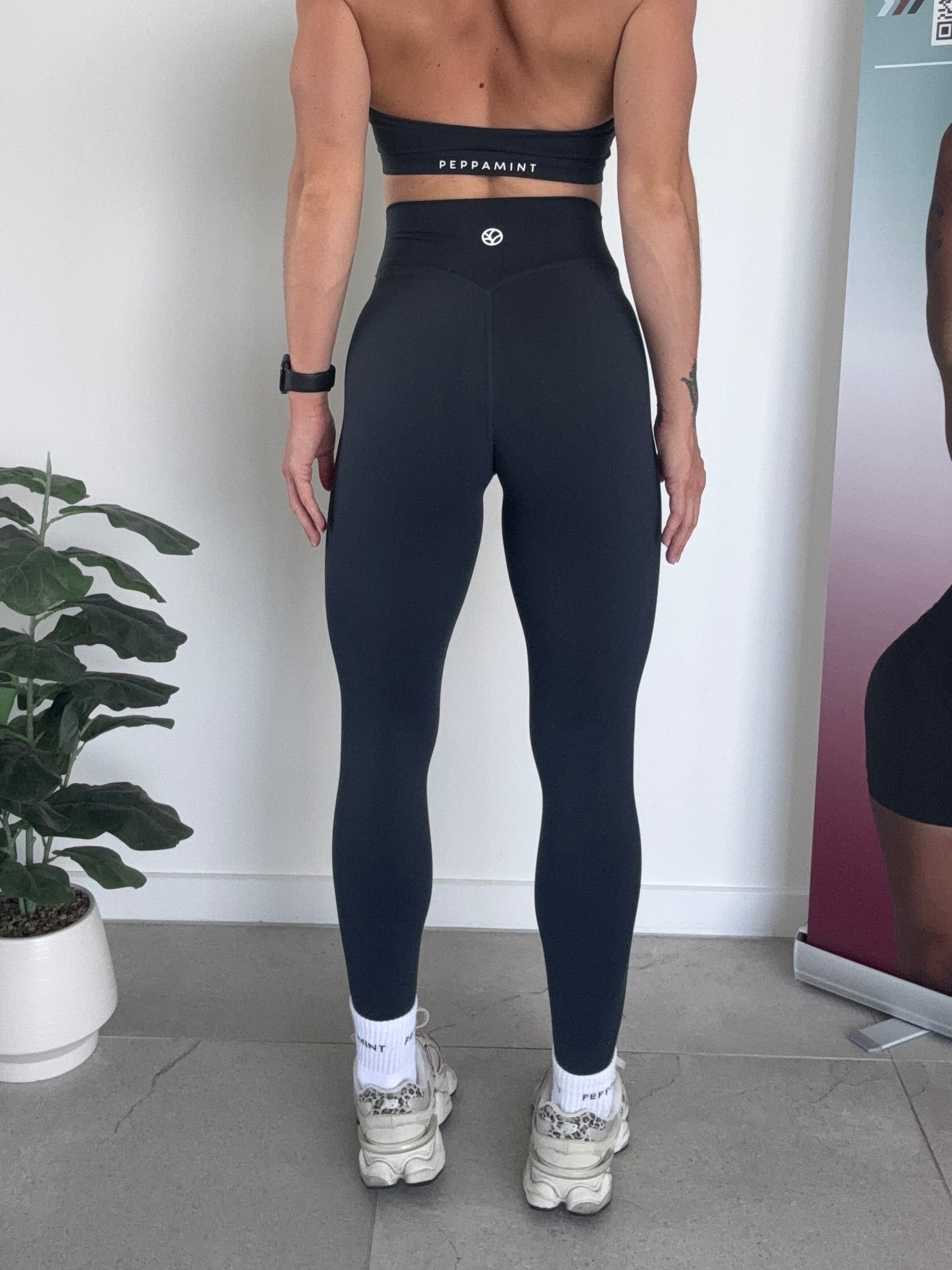 Embody Tights - Blueberry - Size S