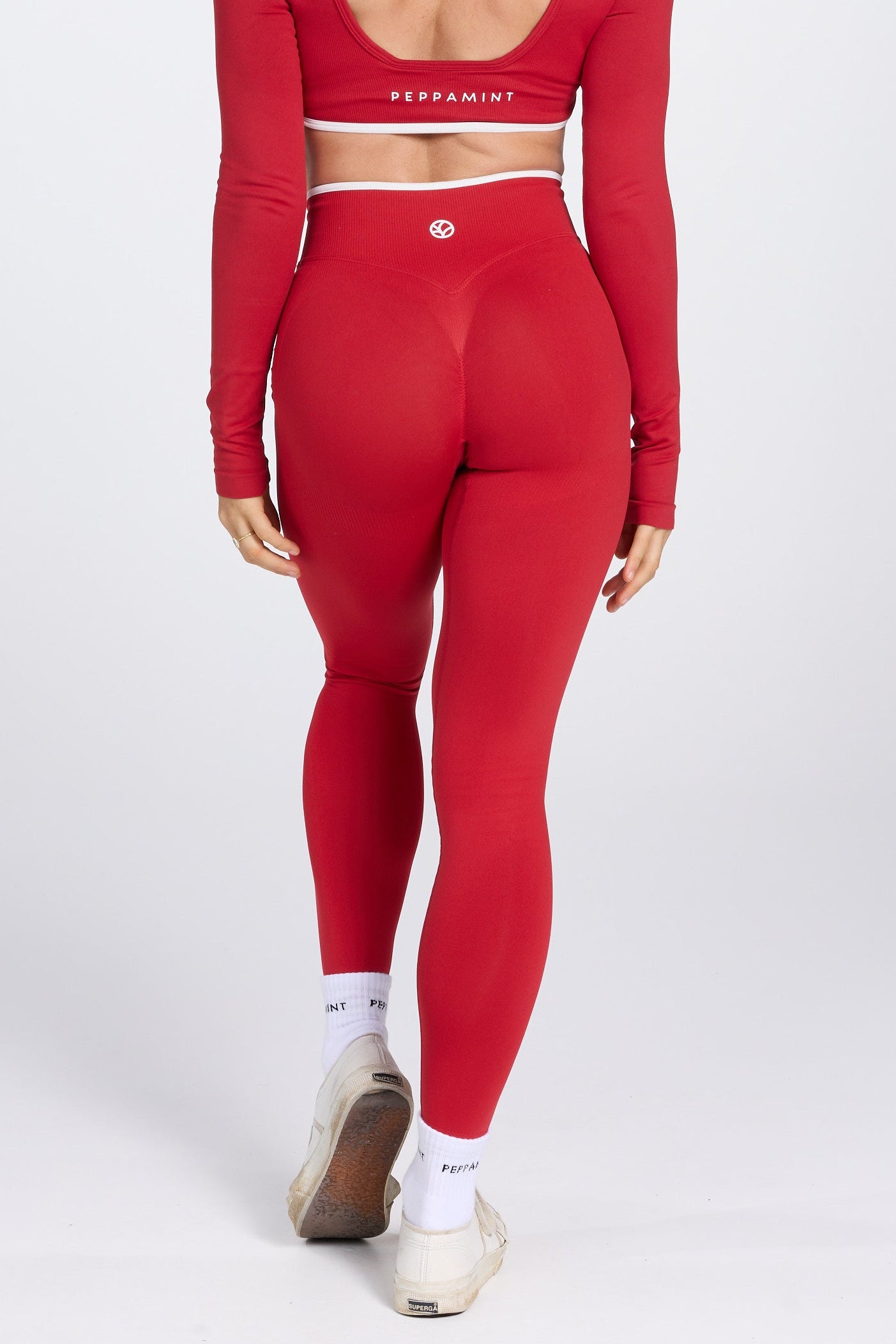 Assentuate Tights - Bright Red