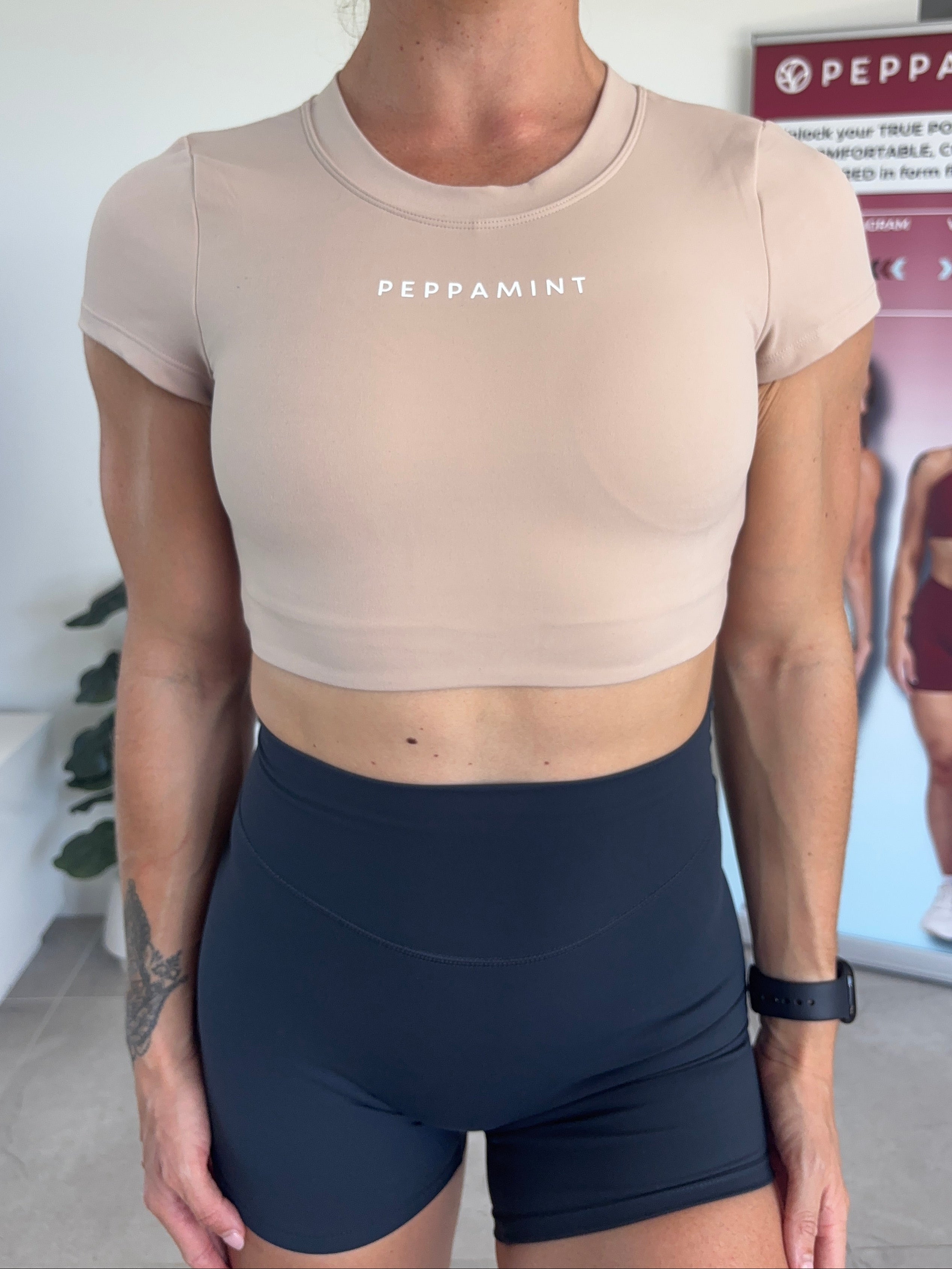 Liberaate Crop T- Beige- Size S