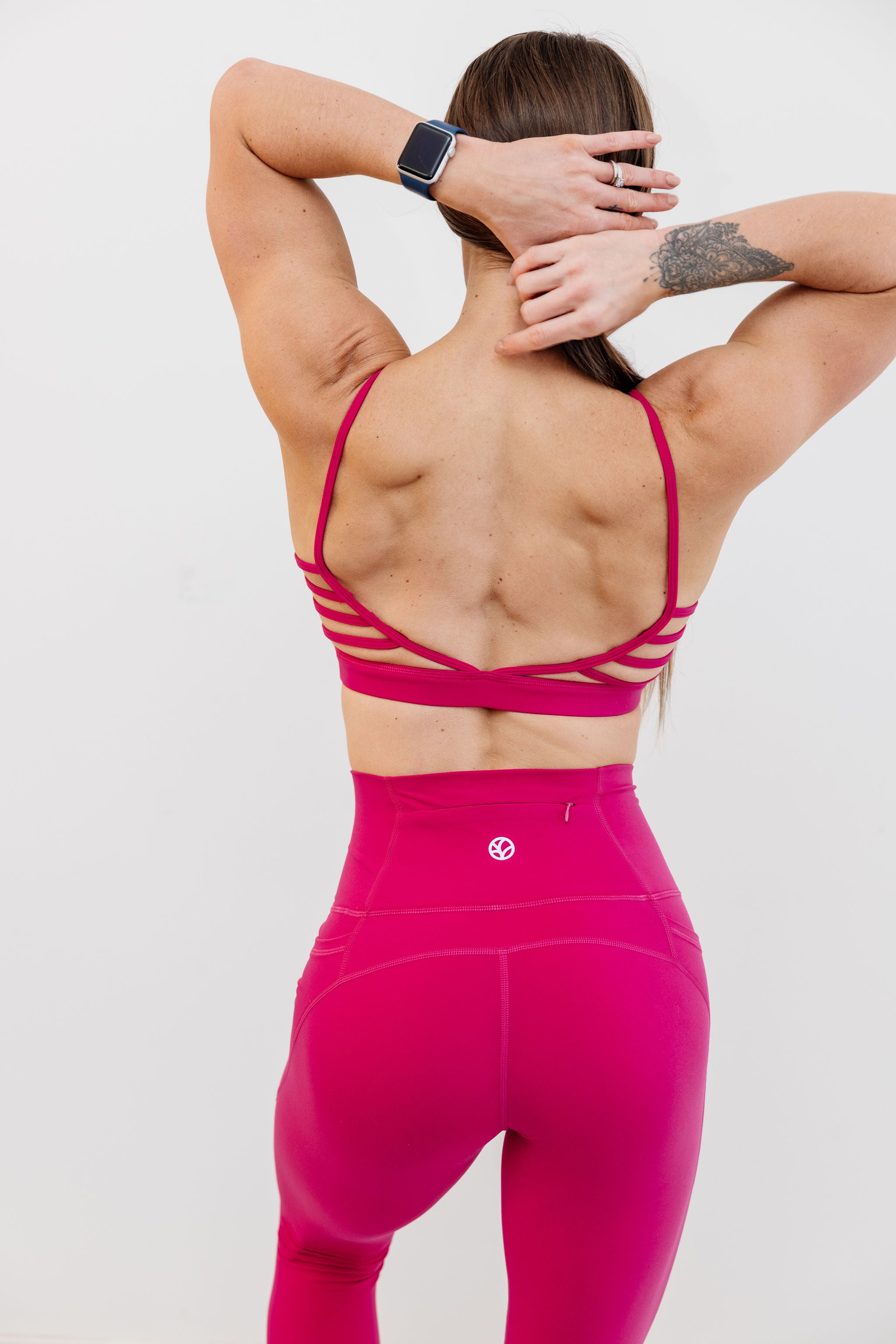 buttery soft tights with pockets, a back zip pocket with seamless front rise in rose red with soft v shape front rise