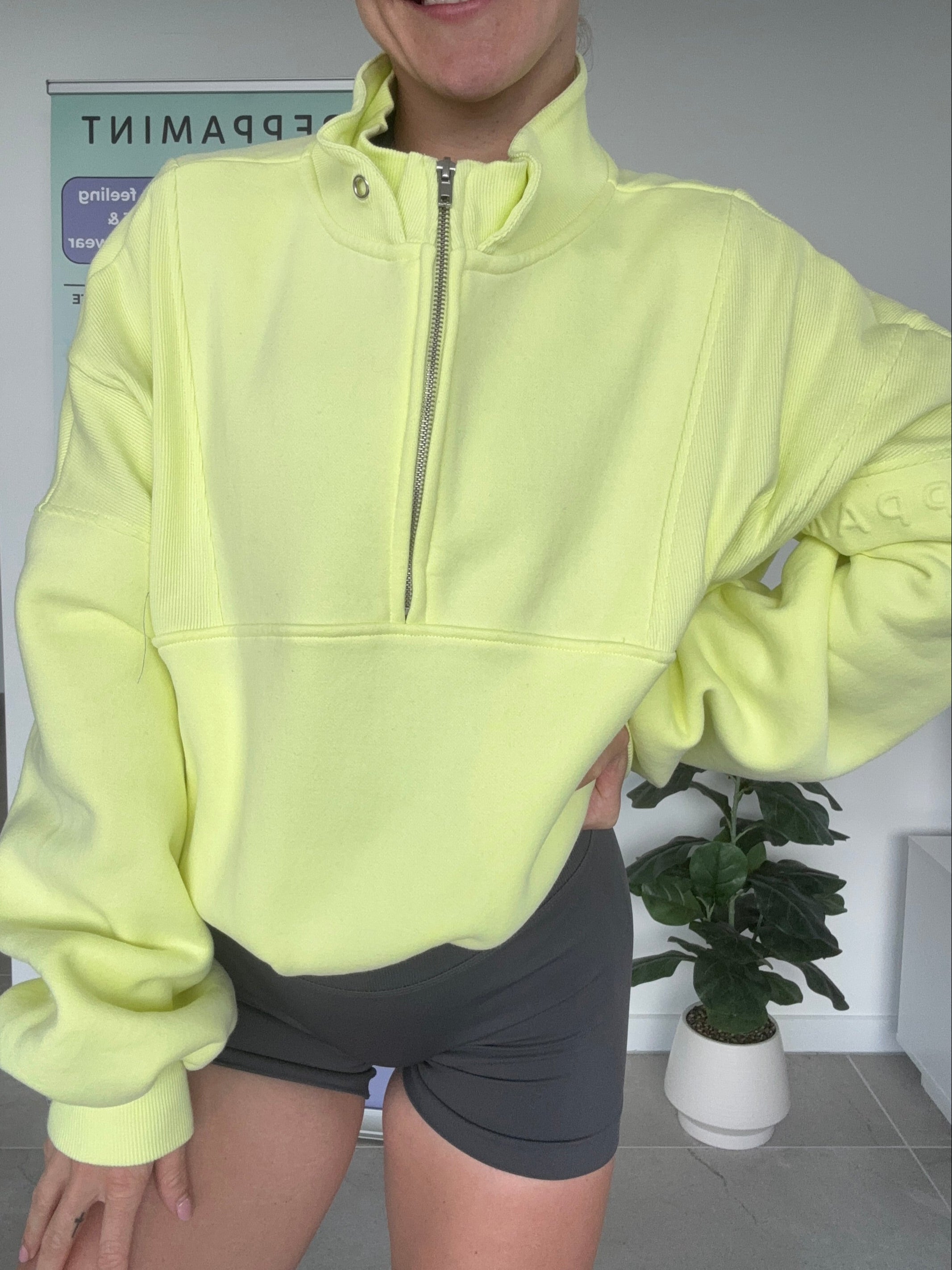 Crop Icon Fleece - Buttercup Yellow Size XS-M