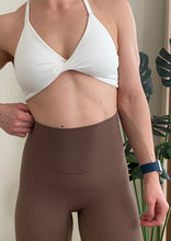 Load image into Gallery viewer, buttery soft tights with seamless front rise in chocolate with soft v shape front rise
