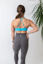 Load image into Gallery viewer, buttery soft highwaist gym tights with no front seam in graphite grey
