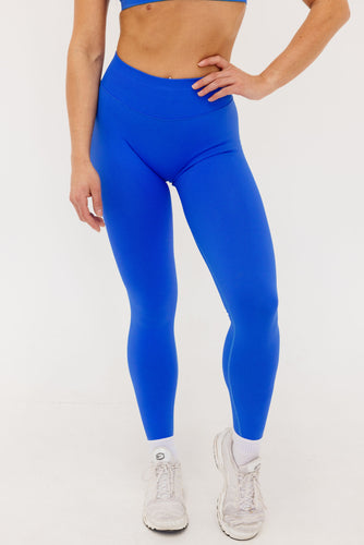 seamless gym tights with booty contouring effect, sweetheart butt seams and thick supportive fabric in royal blue