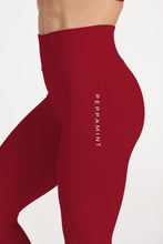 Load image into Gallery viewer, seamless gym tights with booty contouring effect, sweetheart butt seams and thick supportive fabric in wine red
