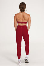 Load image into Gallery viewer, seamless gym tights with booty contouring effect, sweetheart butt seams and thick supportive fabric in wine red
