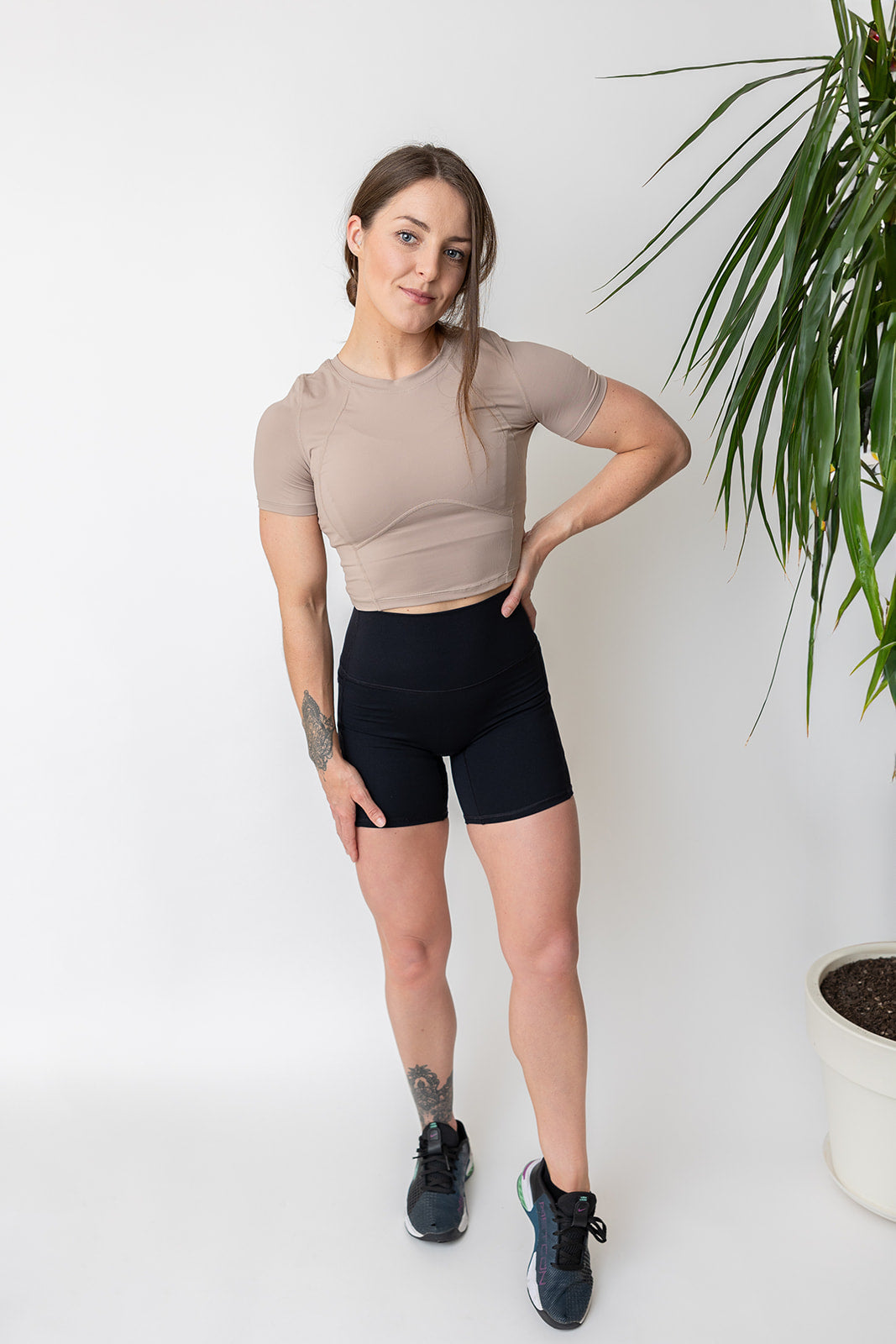 ultra lightweight crop t shirt with short sleeves and lace effect back design with stitched logo tag